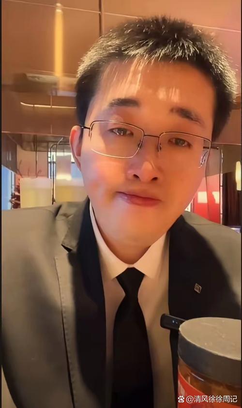 辅导员小张是谁?-图1 辅导员小张是谁?-图1