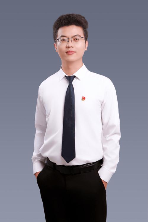 辅导员帅照是工作标配还是个人魅力?-图1 辅导员帅照是工作标配还是个人魅力?-图1