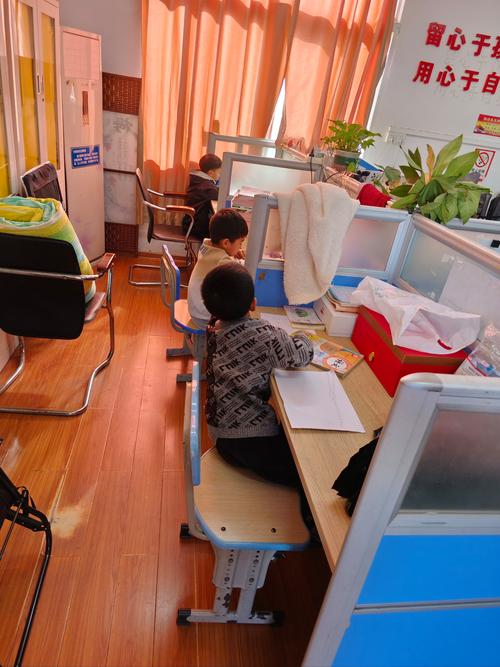 课外辅导工作究竟该何去何从？-图2