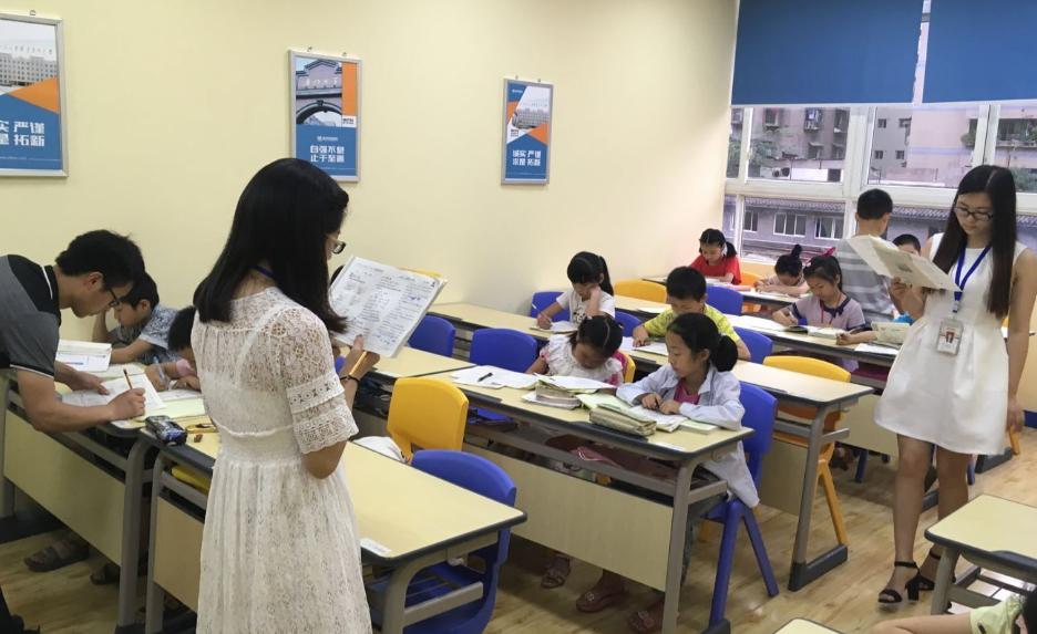 中小学辅导班，到底该不该上？-图2
