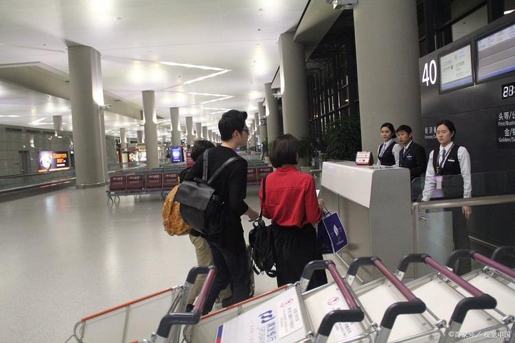 机场辅导员，为何会出现在机场？-图3