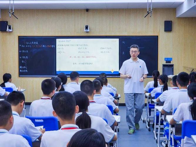 初中数学辅导教师如何提升教学效果？-图1