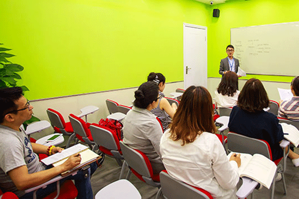 厦门成人英语辅导班怎么选？-图1