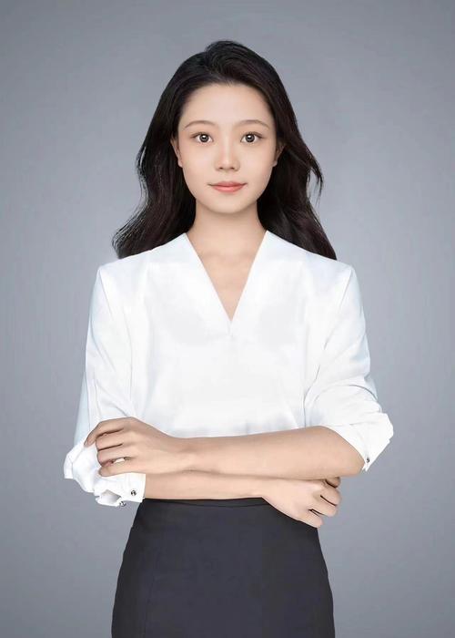 大学辅导员到底是管理者还是知心朋友?当代大学生眼中的辅导员角色究竟该如何定位?-图1 大学辅导员到底是管理者还是知心朋友?当代大学生眼中的辅导员角色究竟该如何定位?-图1