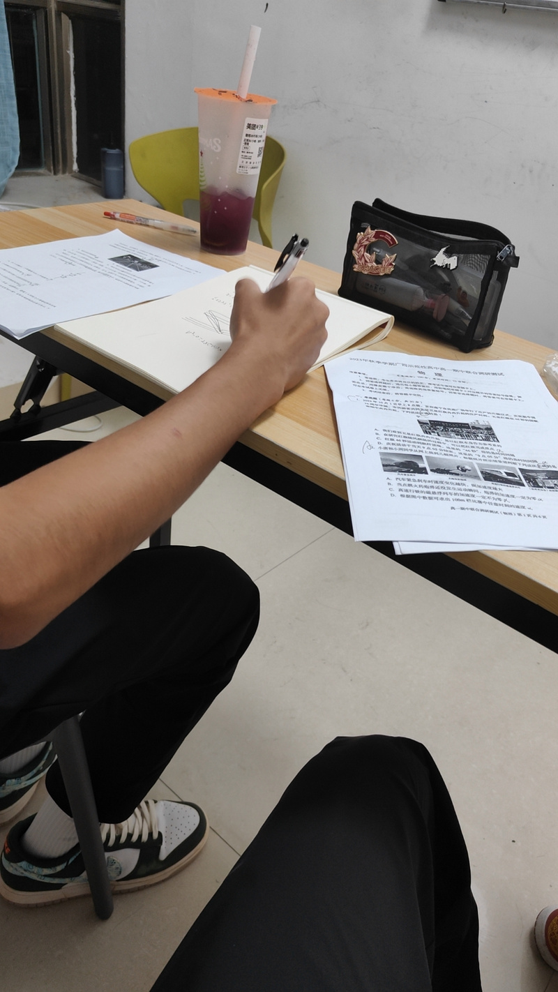 南宁物理辅导效果如何提升？-图2