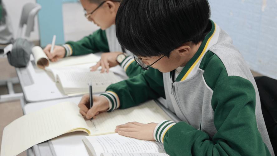 临沂初中辅导班哪家好?-图3 临沂初中辅导班哪家好?-图3