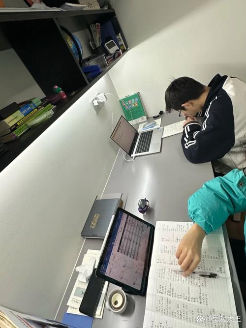 辅导员工作到底有多累?-图2 辅导员工作到底有多累?-图2