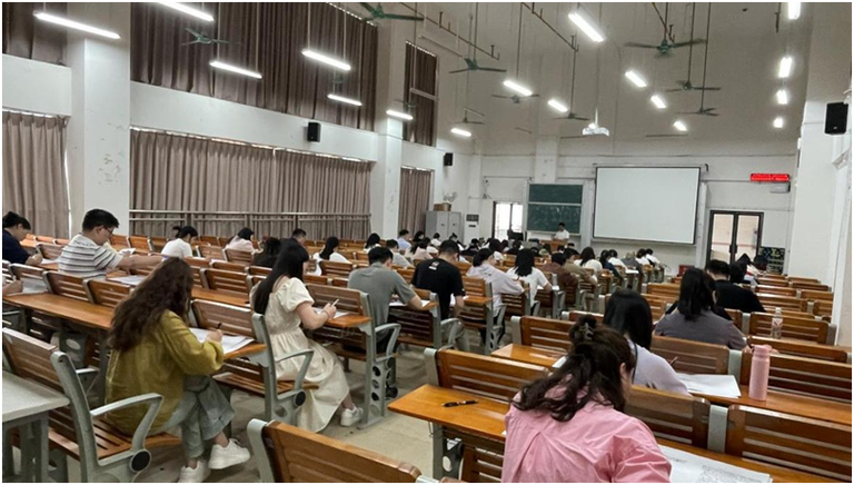 职业技术学院辅导如何助力学生职业成长？-图3