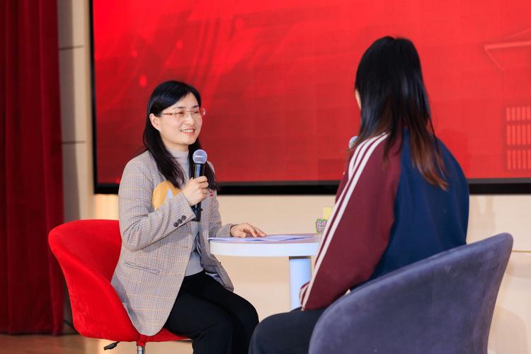 南京大学的辅导员-图1 南京大学的辅导员-图1