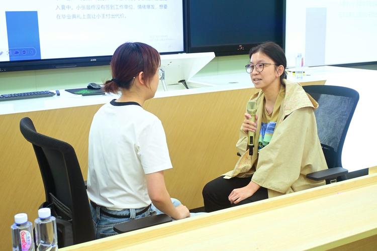 辅导员,学生成长路上的引路人?-图2 辅导员,学生成长路上的引路人?-图2