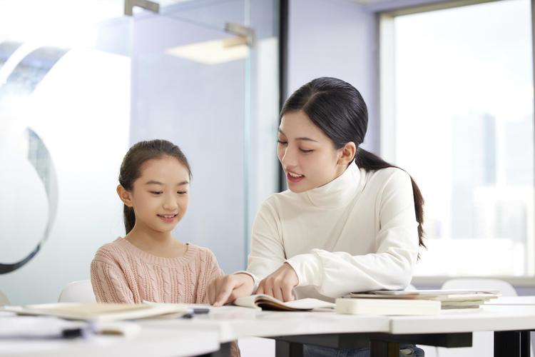 少女辅导班，藏着怎样的成长秘密？-图2