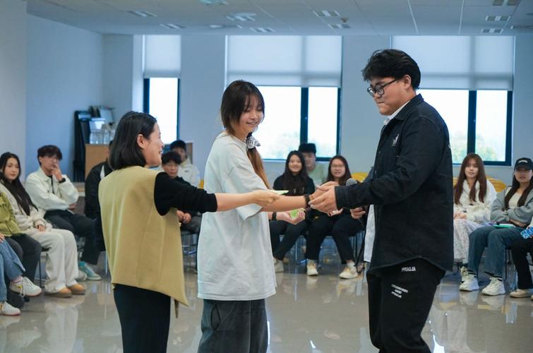 组织员与辅导员，角色如何协同育人？-图1