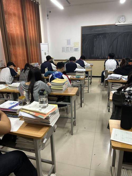 孩子放辅导班，家长该放手还是担忧？-图2