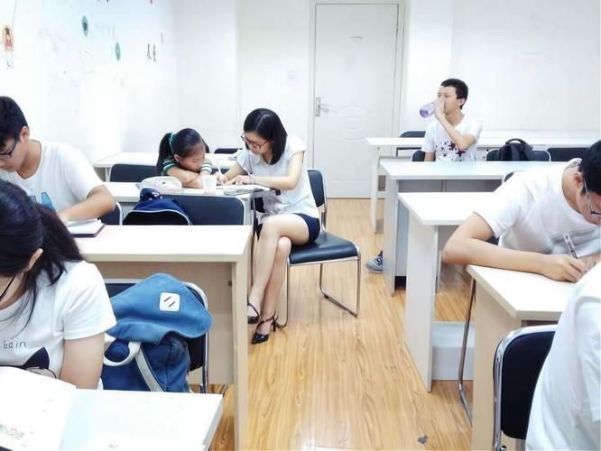 孩子放辅导班，家长该放手还是担忧？-图3