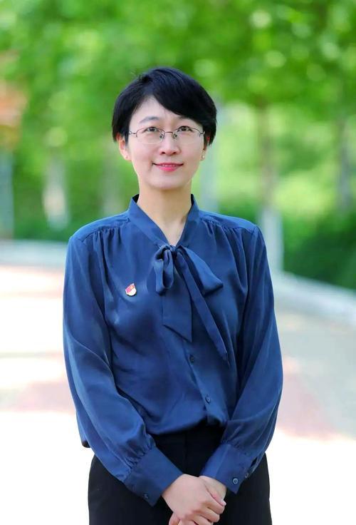 辅导员算不算真正的老师？-图3